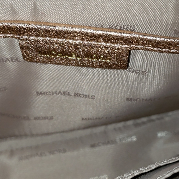 Michael Kors rose gold metallic clutch - Picture 2 of 3